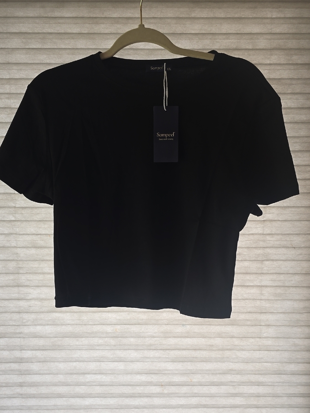 Sampeel Black Cropped Tee with Hang Tag